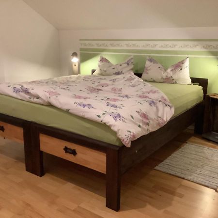 Gemuetliche, Grosszuegige Ferienwohnung Salzhausen Dış mekan fotoğraf